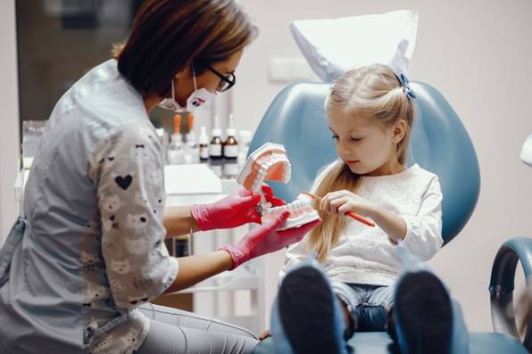 5 Signs Your Child Needs to See a Pediatric Dentist Immediately